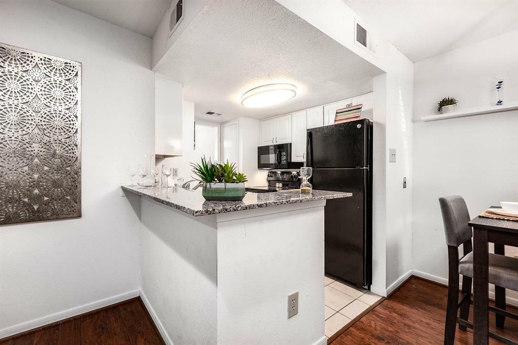 Property Photo: 8003 Woodway Drive 61 TX 77063