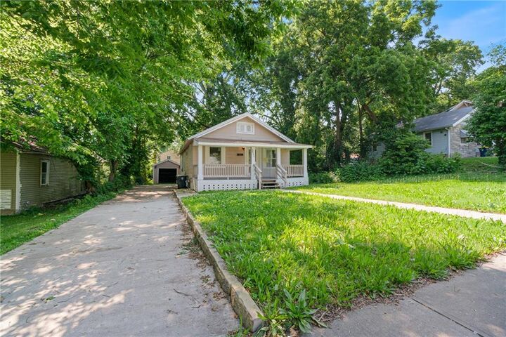 Property Photo: 3640 Cleveland Avenue MO 64128