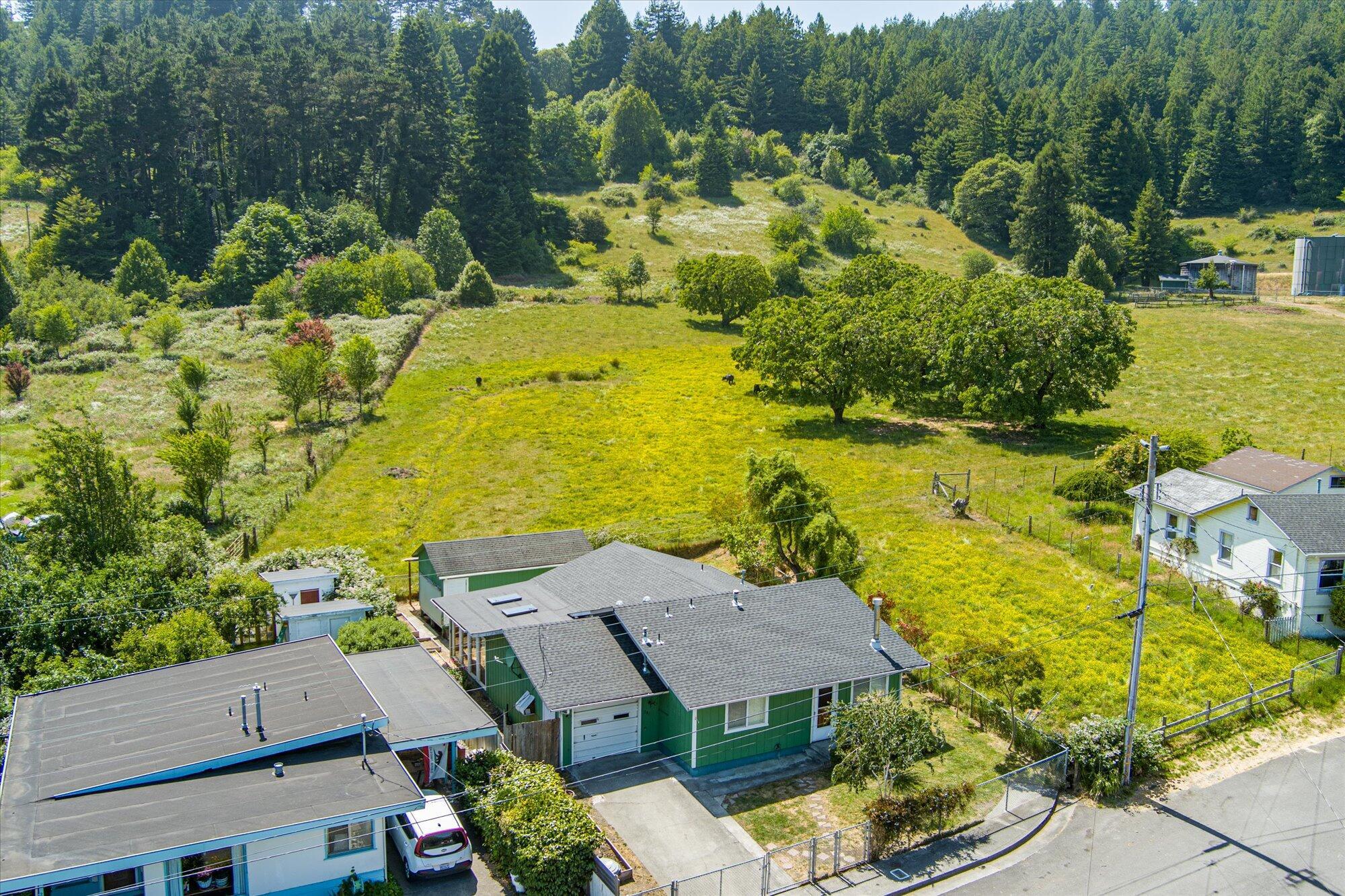 Property Photo: 291 Cherry Lane CA 95562