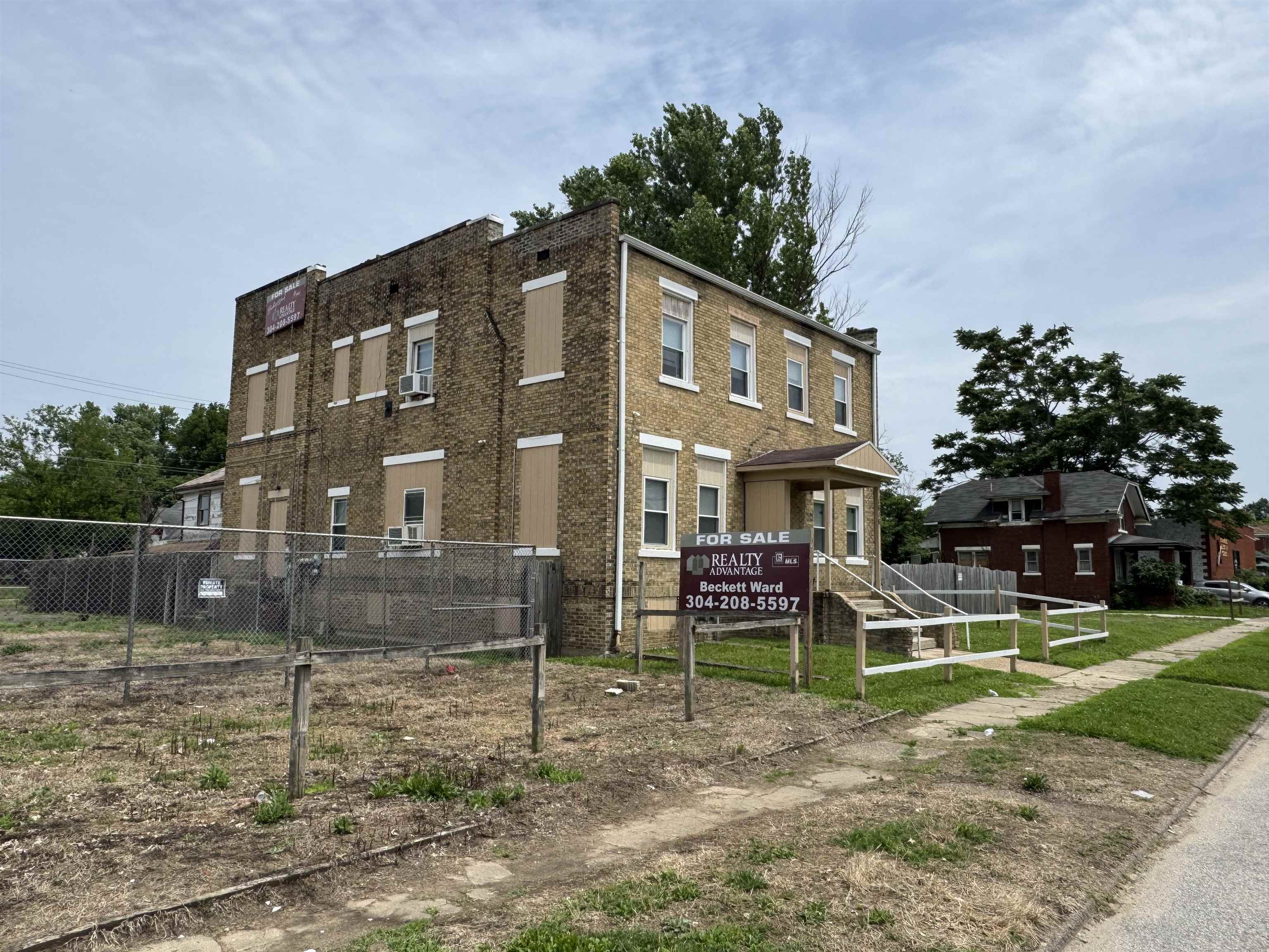 Property Photo: 1616 Doulton Ave WV 25701