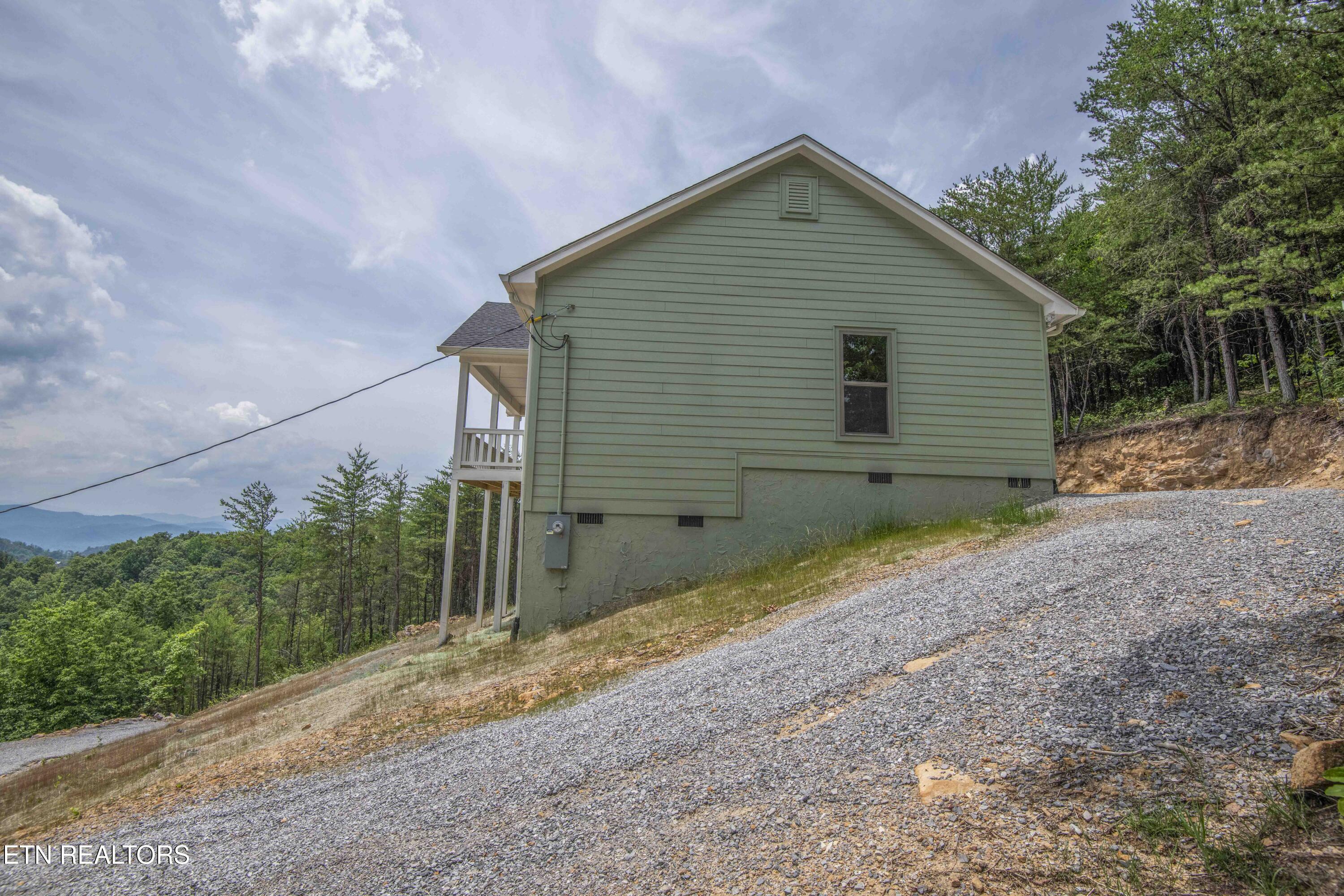 Property Photo: 2609 Mountain Blvd TN 37876