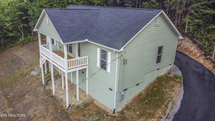 Property Photo: 2609 Mountain Blvd TN 37876
