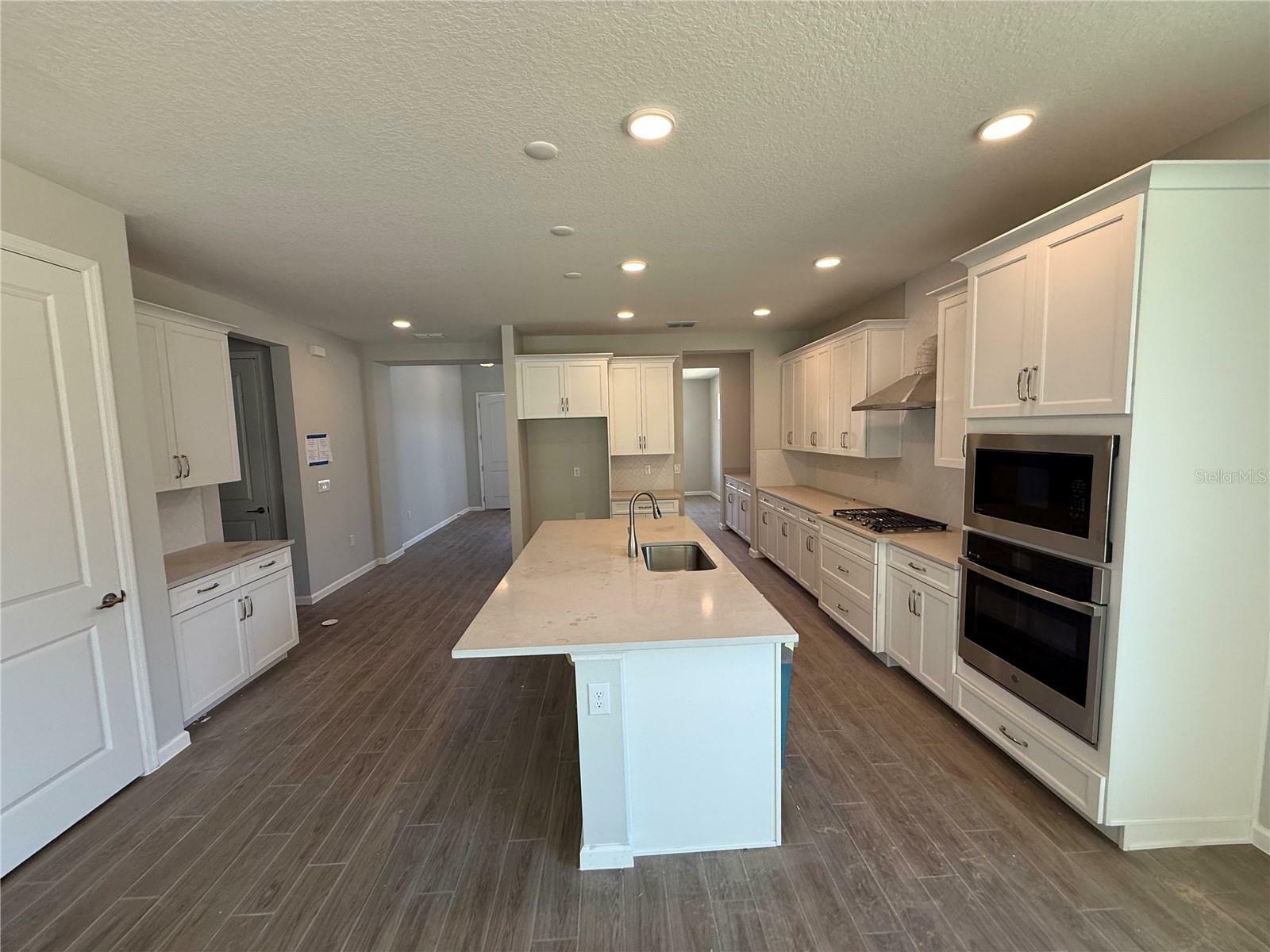 Property Photo: 441 Lady Palm Street FL 32703