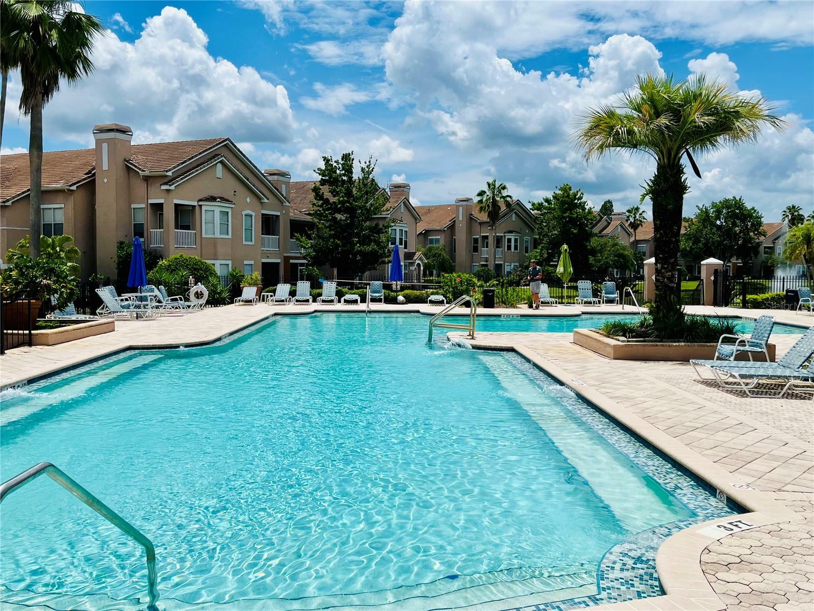 Property Photo: 17942 Villa Creek Drive 17942 FL 33647