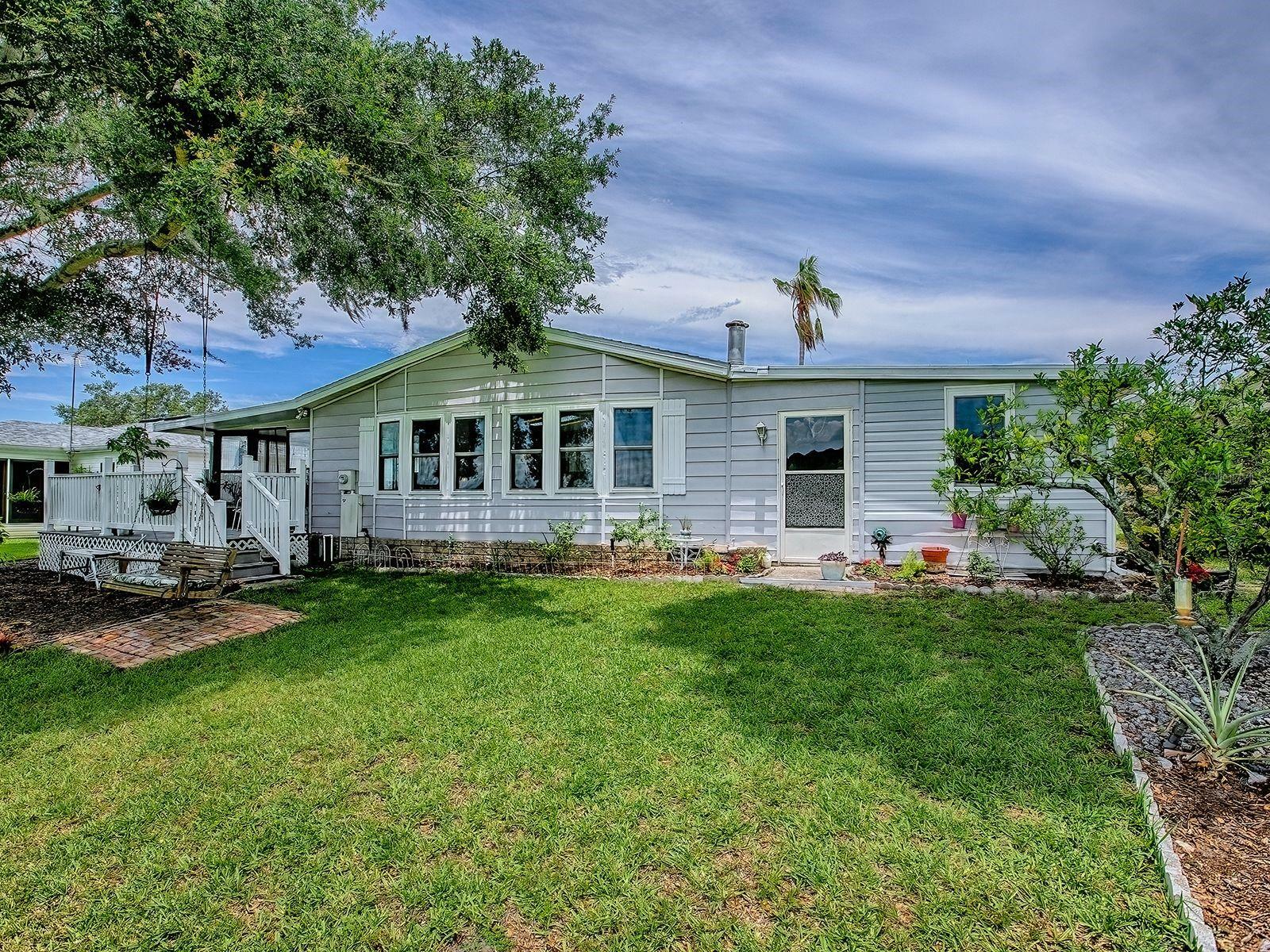 Property Photo:  25007 Bellevue  FL 34748 