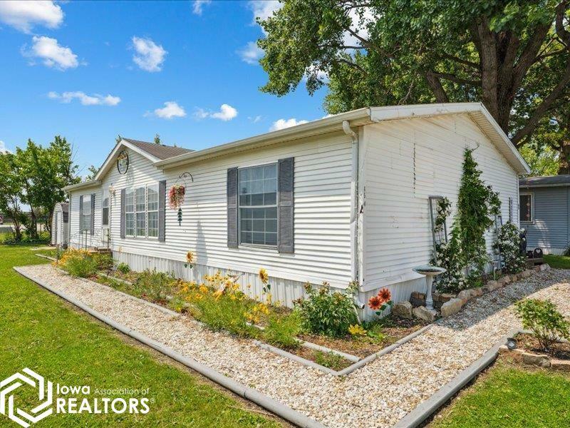 Property Photo: 45 Village Court IA 52637