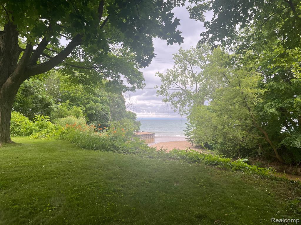 Property Photo:  7428 Grove Road  MI 48450 8988 