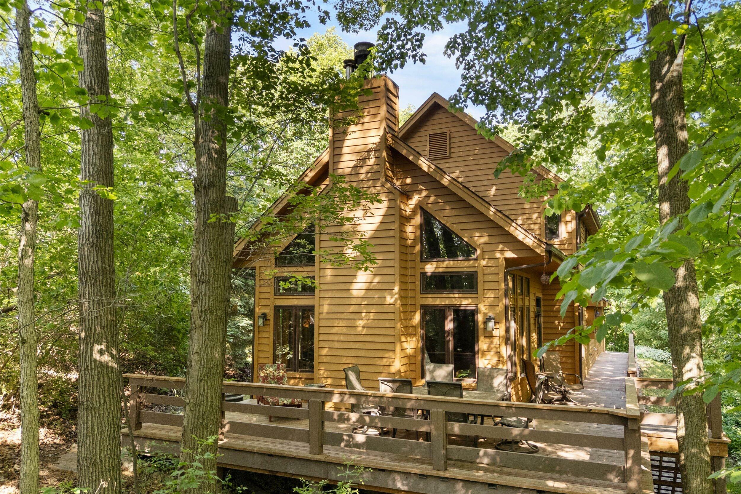 7565 Hickory Dr  Farmington WI 53021 photo