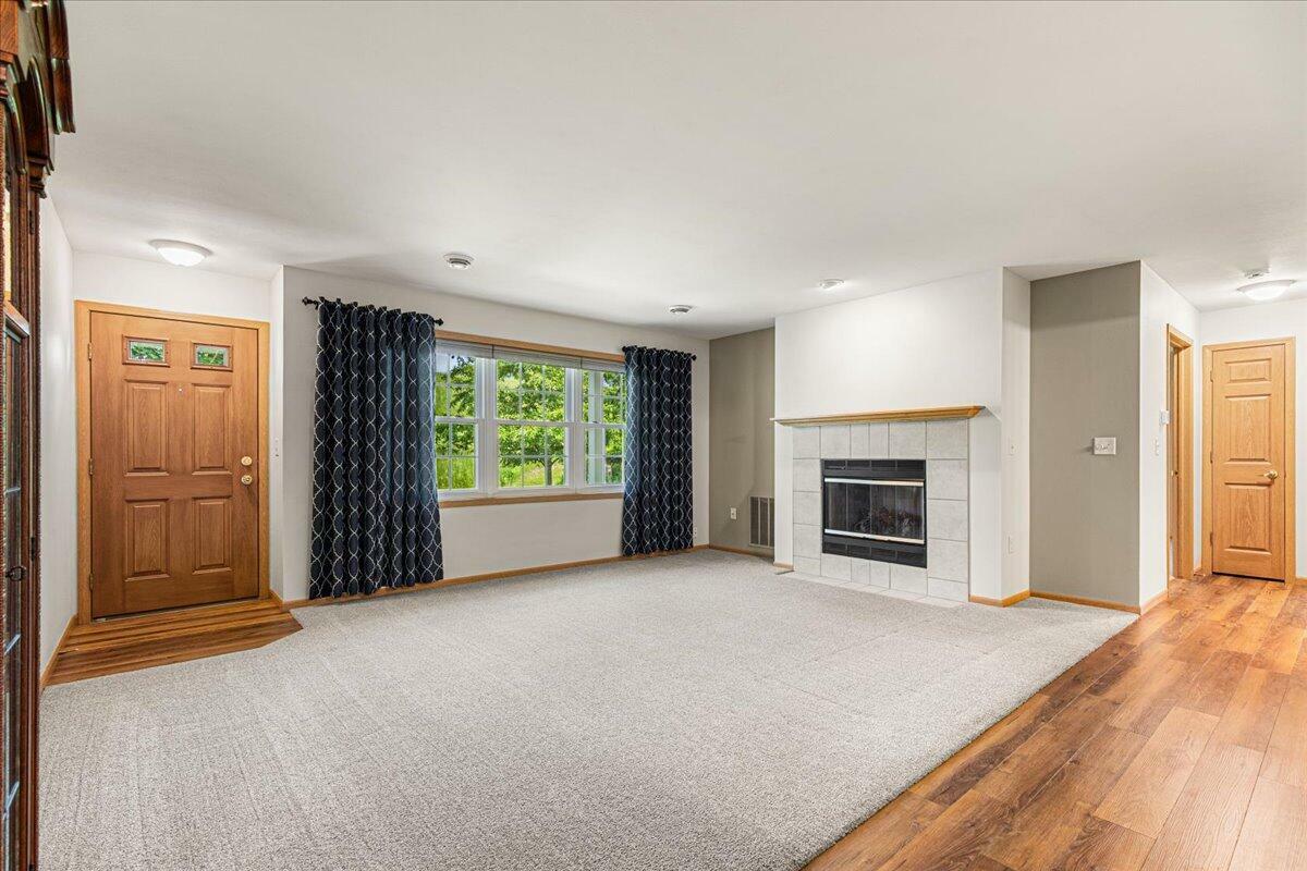 Property Photo: 677 Wood River Ct WI 53095
