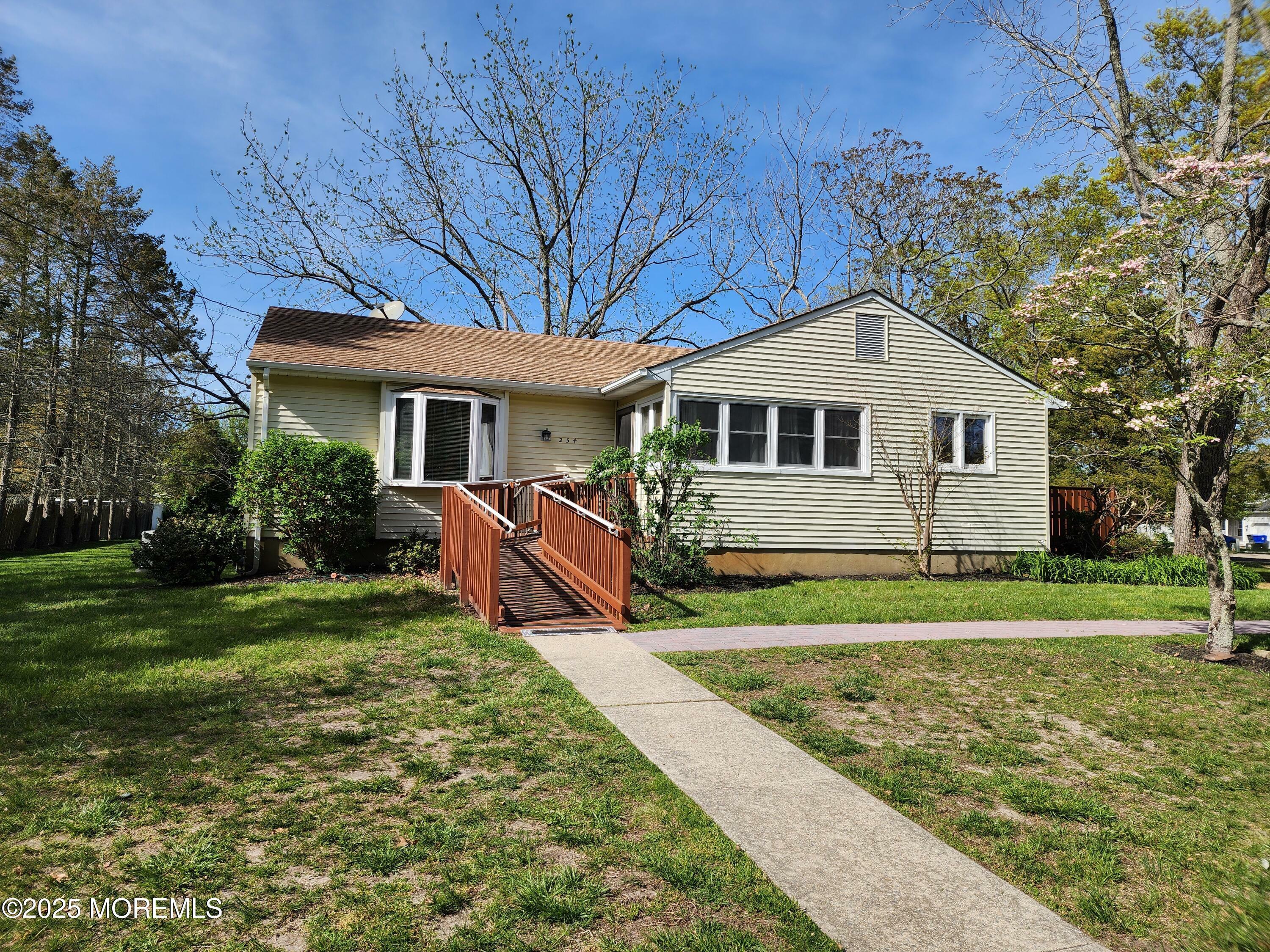 254 Circle Drive  Brick NJ 08723 photo