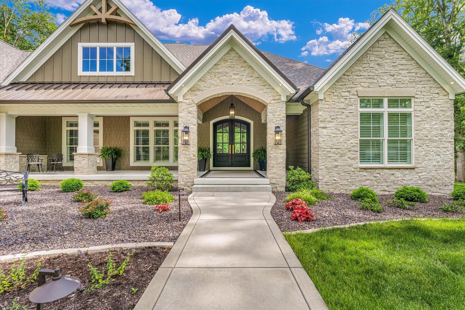 Property Photo: 2611 Private Access 424 IL 61853