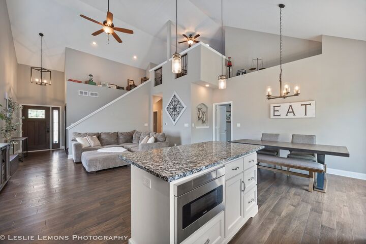 Property Photo:  565 Sudbury Circle 0  IL 60543 