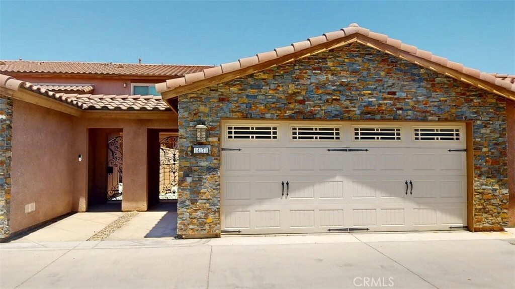 Property Photo: 14171 Jicarilla Road 305 CA 92307