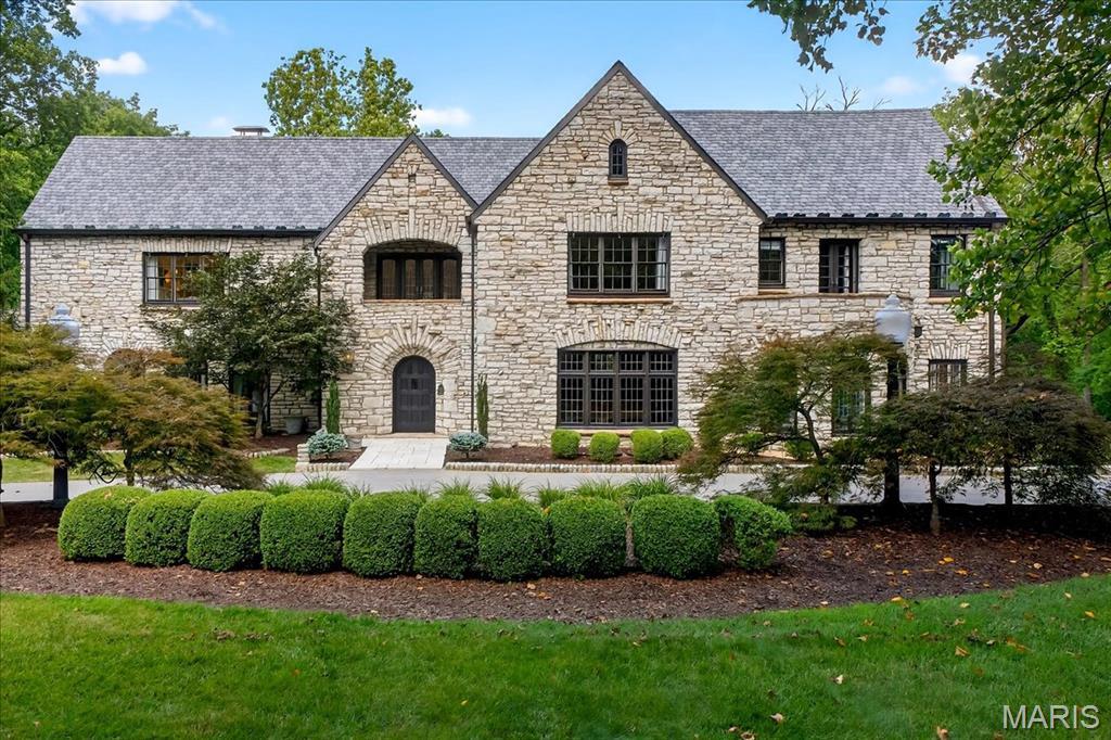 33 Dromara Road  Ladue MO 63124 photo