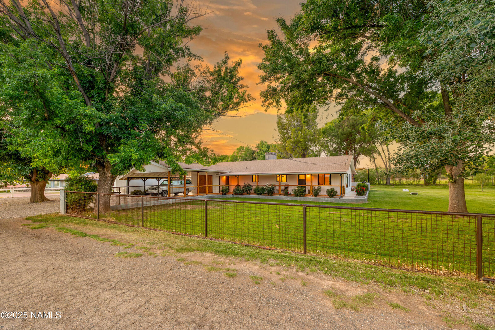 Property Photo: 11120 E Brooks Lane AZ 86325