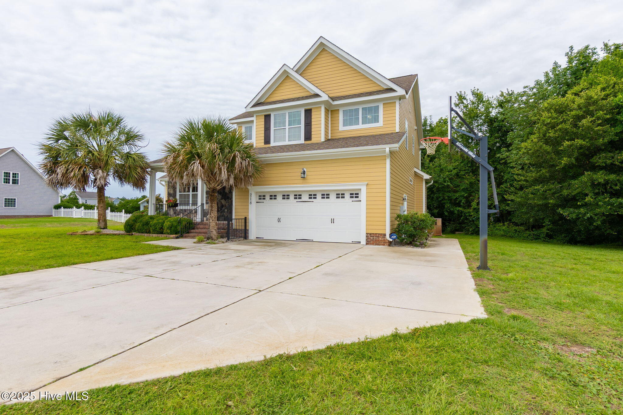 Property Photo: 218 Morada Bay Drive NC 28570