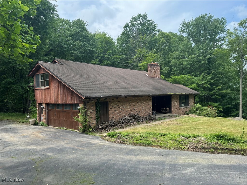 Property Photo: 9999 Kirtland Chardon Road OH 44024