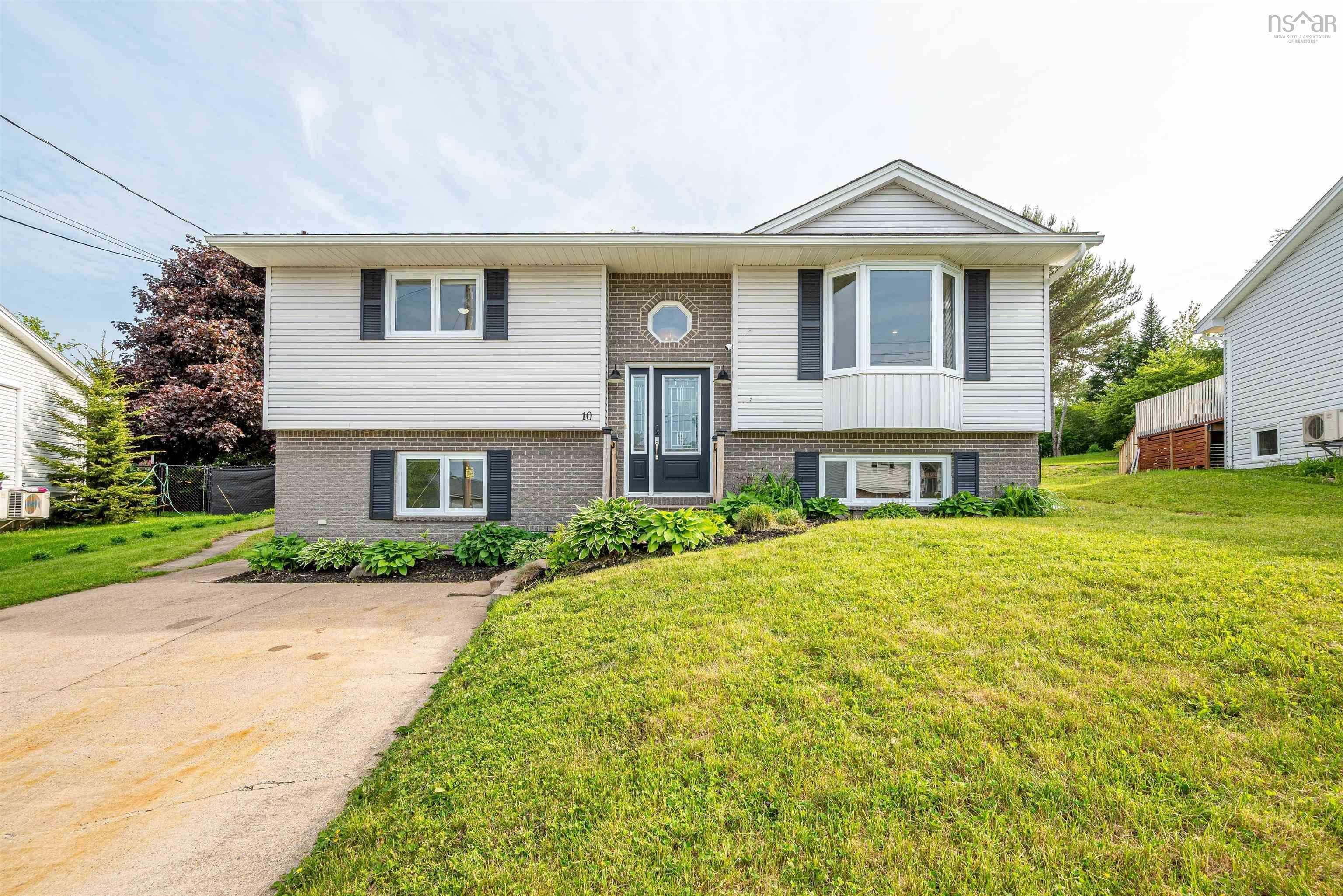 10 Barque Court  Middle Sackville NS B4E 2T6 photo