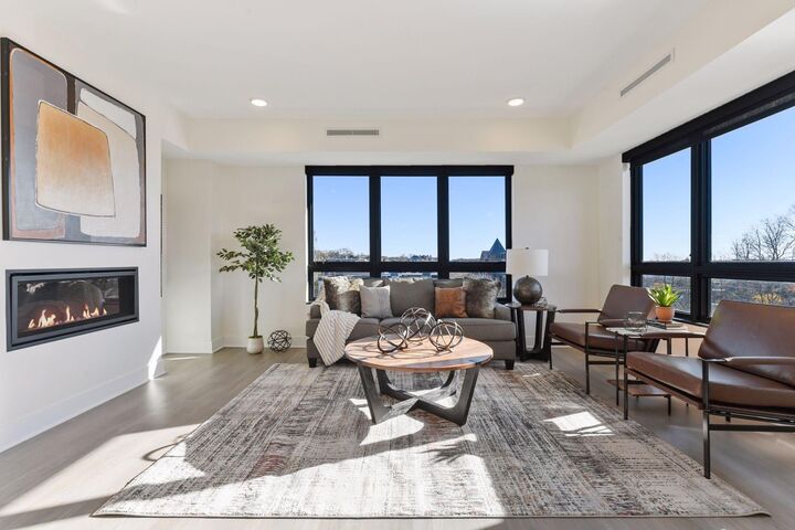 Property Photo:  222 Ferndale Road S #305  MN 55391 