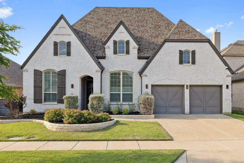 Property Photo: 1013 Parkstone Drive TX 76227