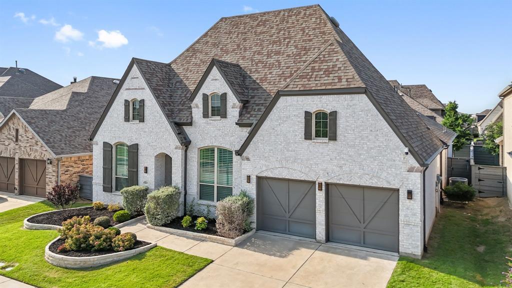 Property Photo: 1013 Parkstone Drive TX 76227