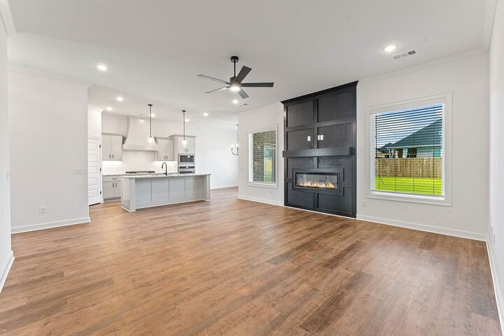 Property Photo:  1908 Ferguson Street  AR 72751 