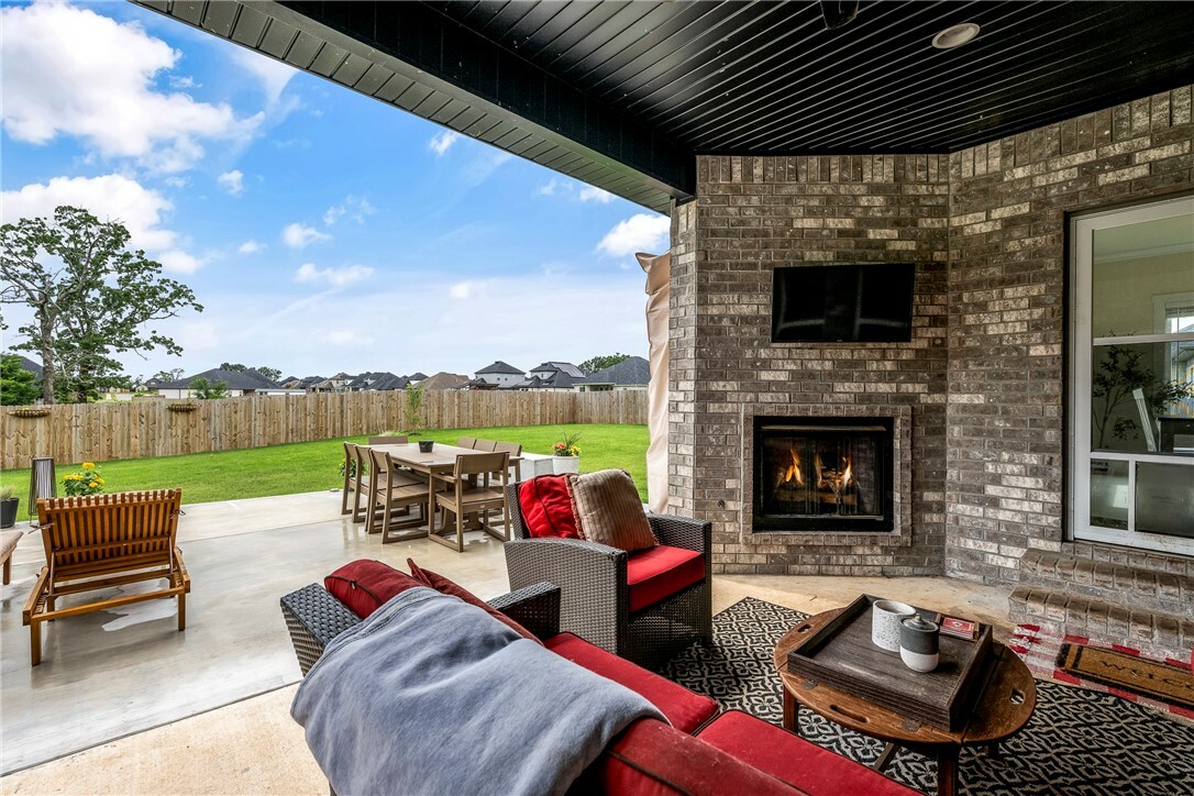 Property Photo: 320 Bequette Lane AR 72719