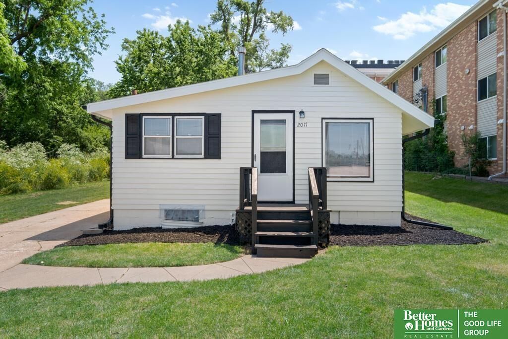 Property Photo: 2017 N 83rd Street NE 68134