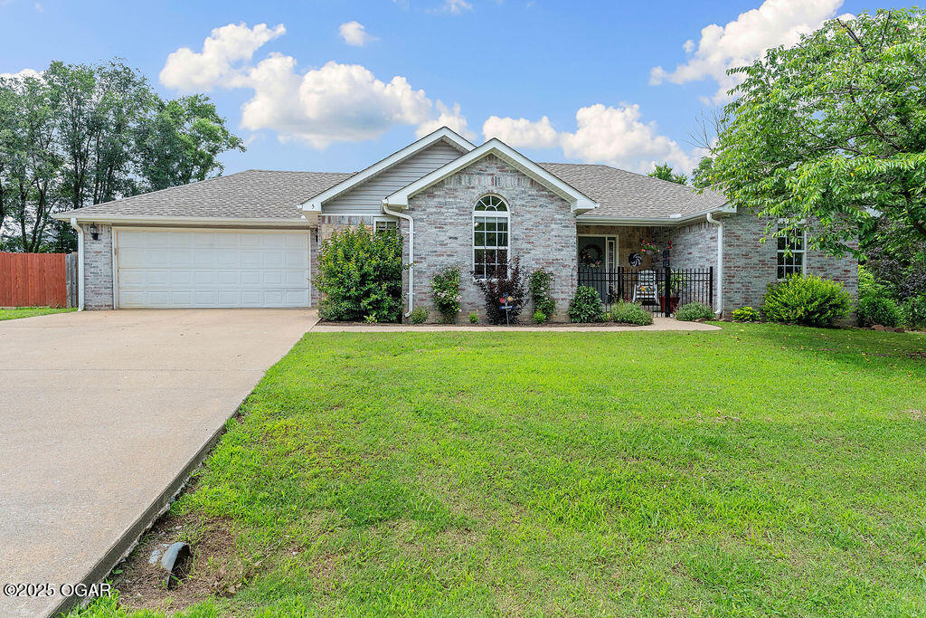 Property Photo: 5 Millsap Circle AR 72715