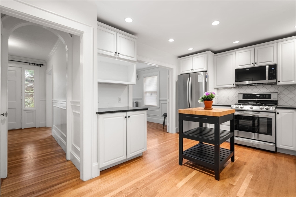 Property Photo:  141 Common St  MA 02472 