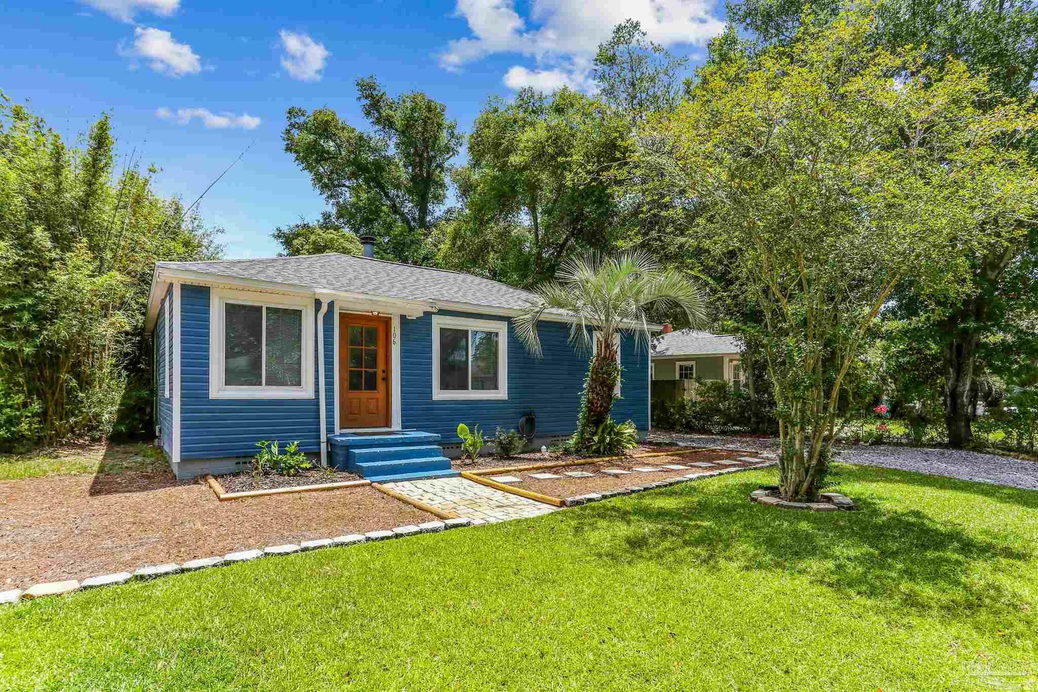 Property Photo: 106 Payne Rd FL 32507