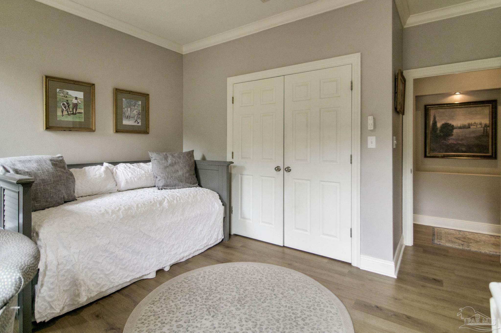 Property Photo: 3460 Edinburgh Dr FL 32571
