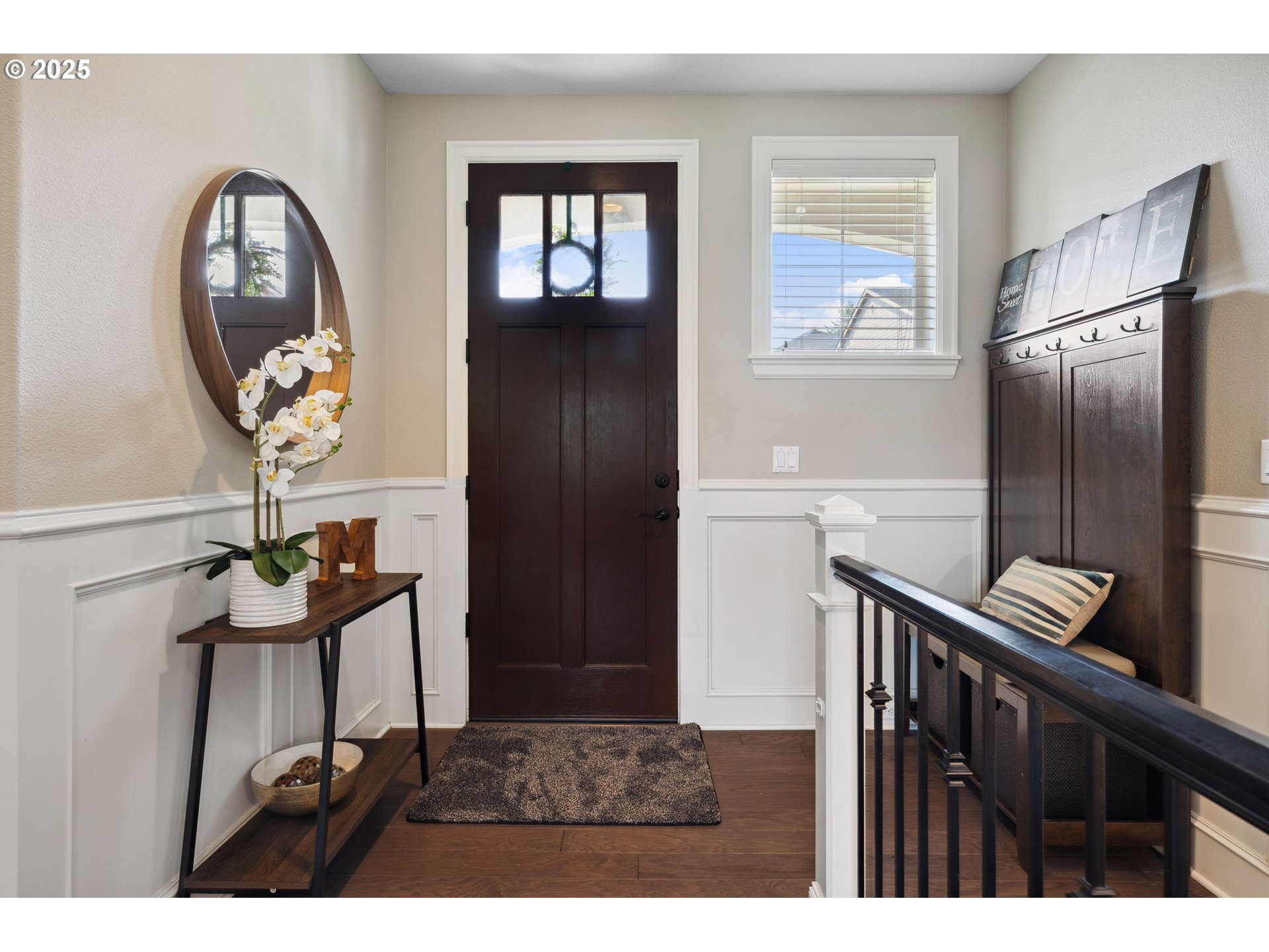 Property Photo: 3042 NW Parkhurst Ter OR 97229