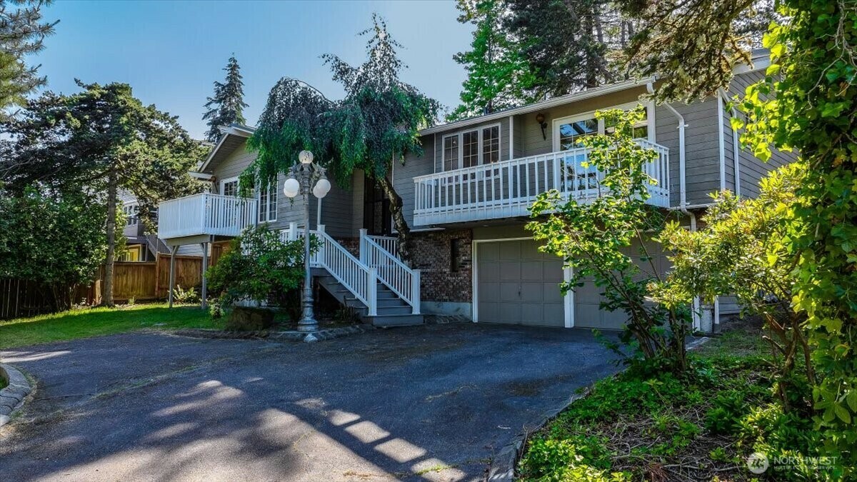 Property Photo: 310 224th Street SE WA 98021