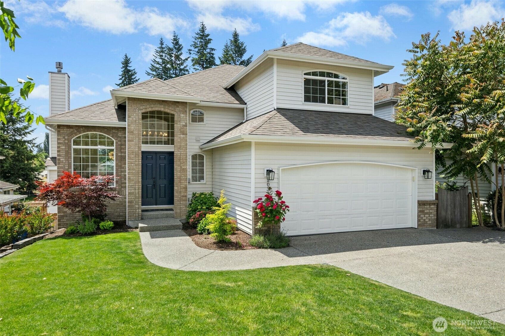 Property Photo: 2033 NE 24th Street WA 98056