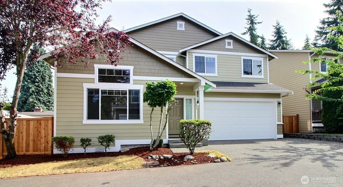 Property Photo: 2027 NE 25th Place WA 98056