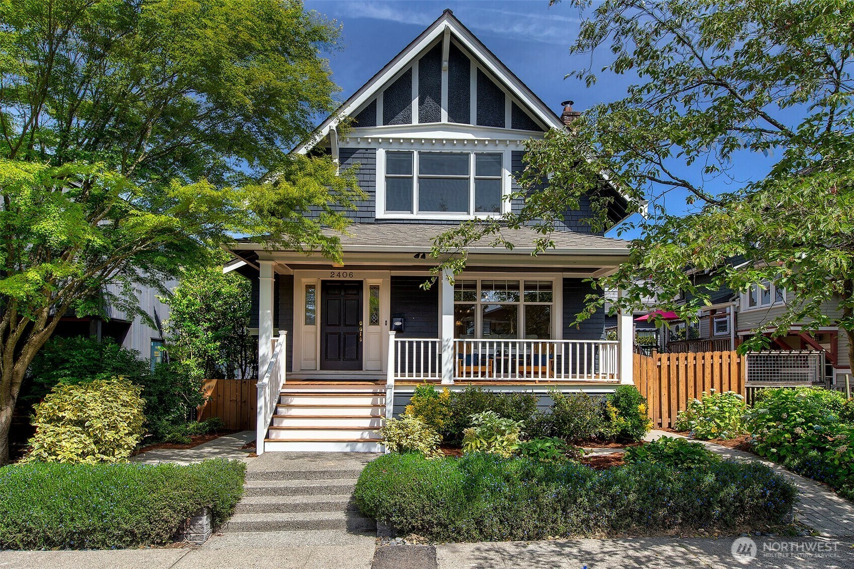 Property Photo: 2406 5th Avenue W WA 98119