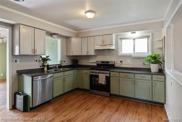 Property Photo: 5923 Herbert Street MI 48185