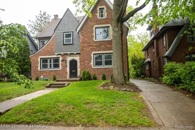 Property Photo:  17352 Parkside Street  MI 48221 