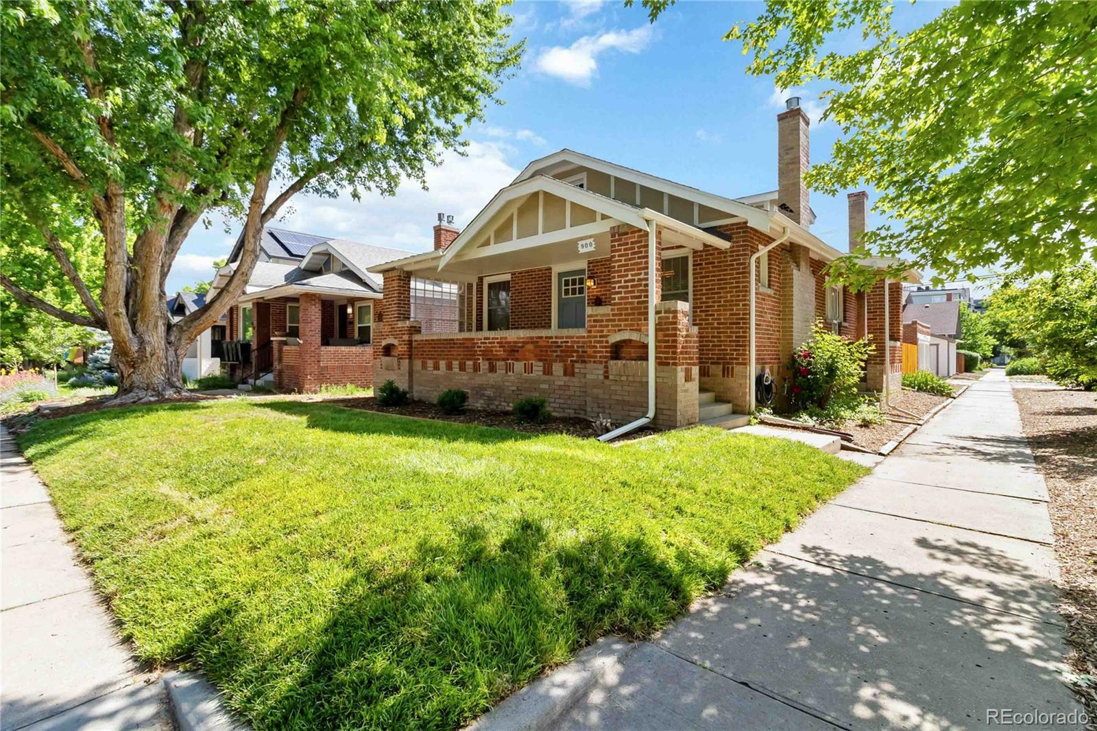 Property Photo: 900 Jackson Street CO 80206