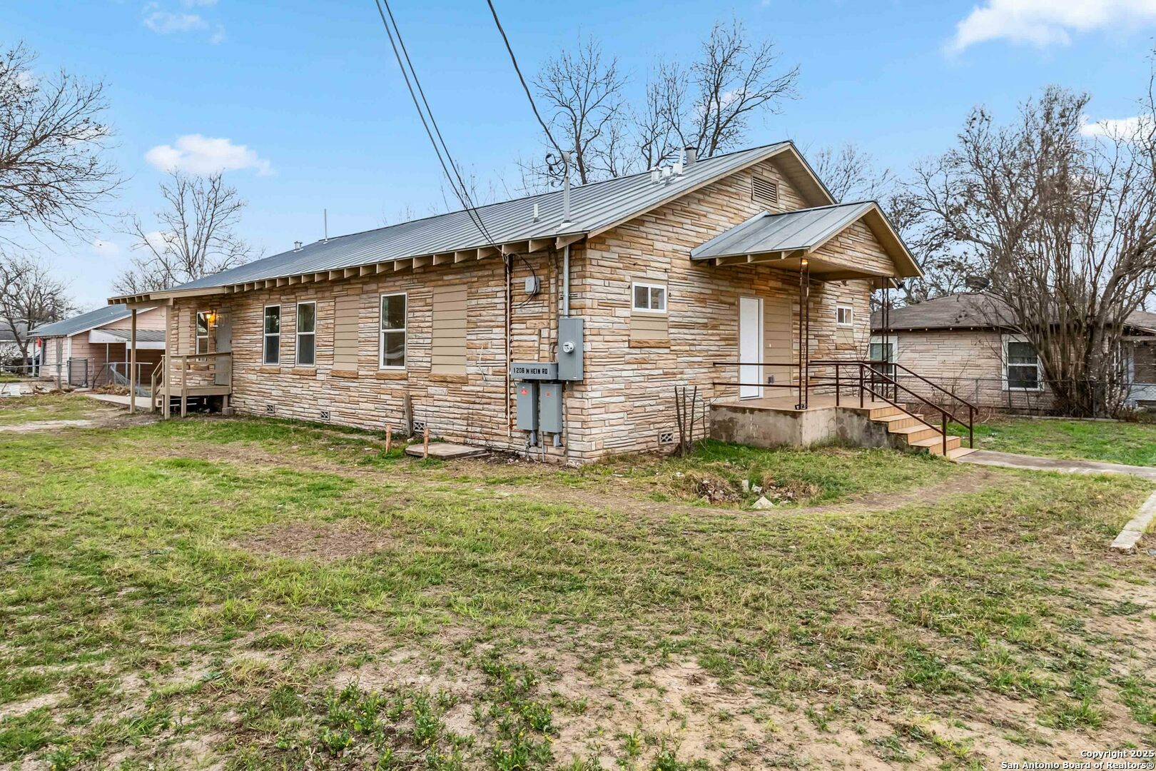Property Photo: 1206 W Hein Road 101 TX 78220