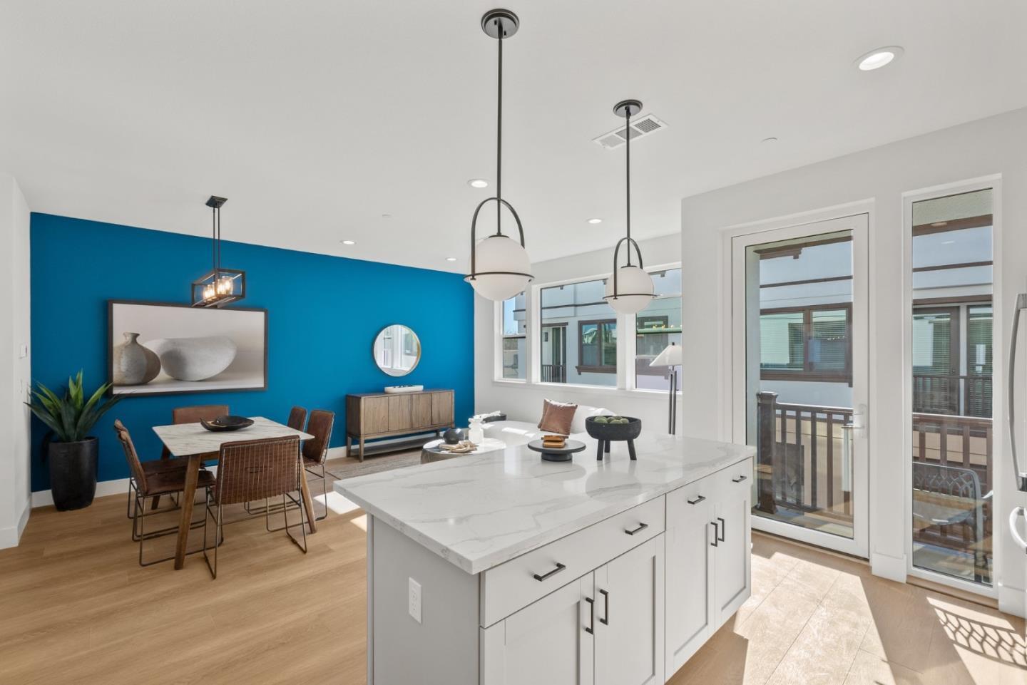 Property Photo:  222 Carroll Street 3  CA 94086 