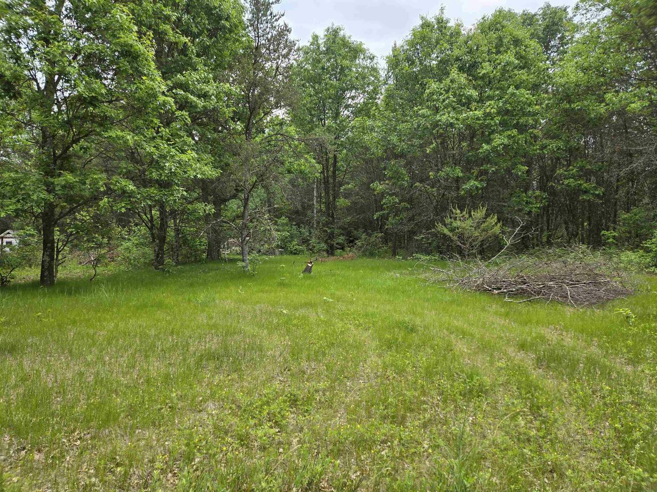 Property Photo:  1050 West 13th Dr. Pv  WI 54613 