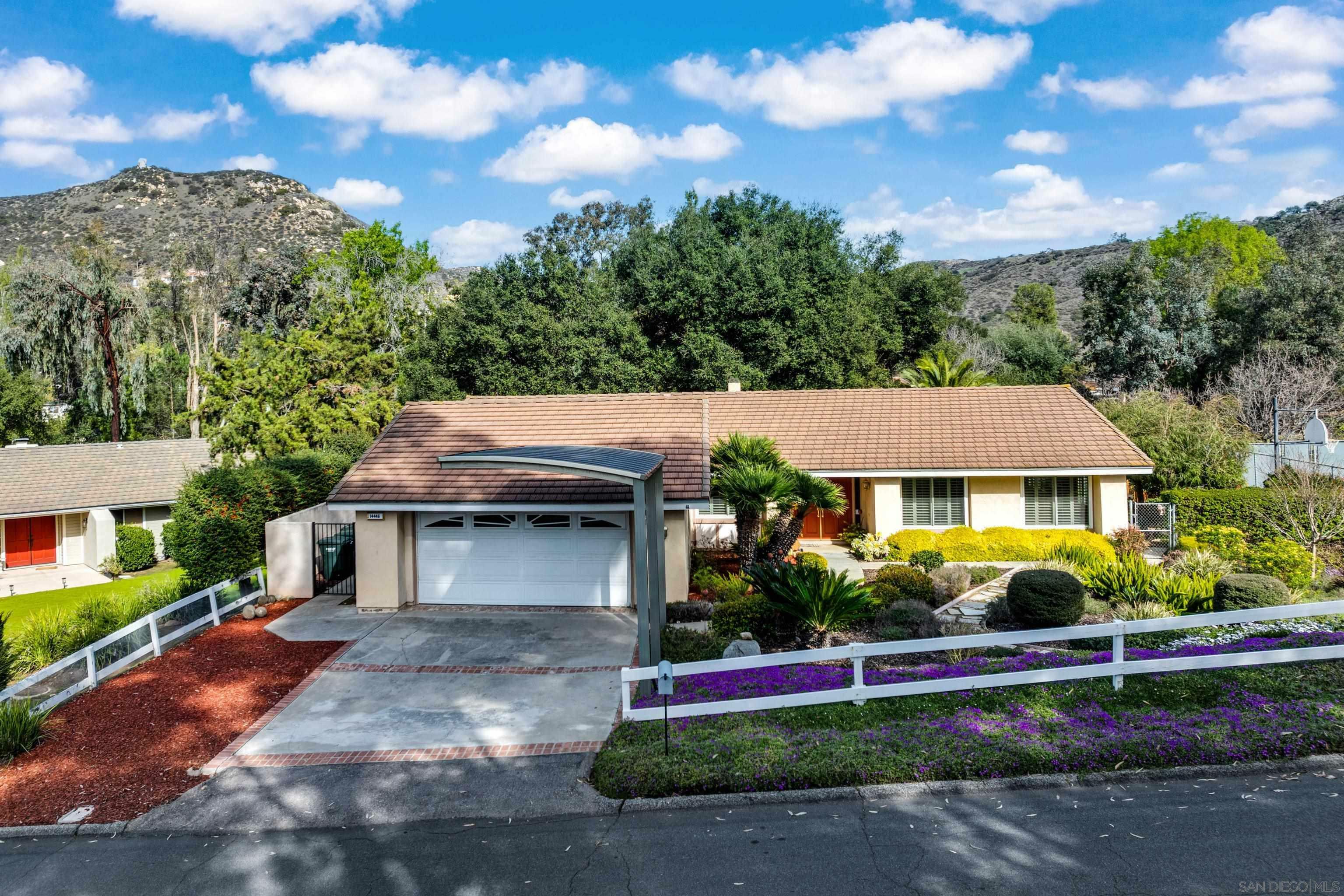 Property Photo: 14446 Sespe Pl CA 92064