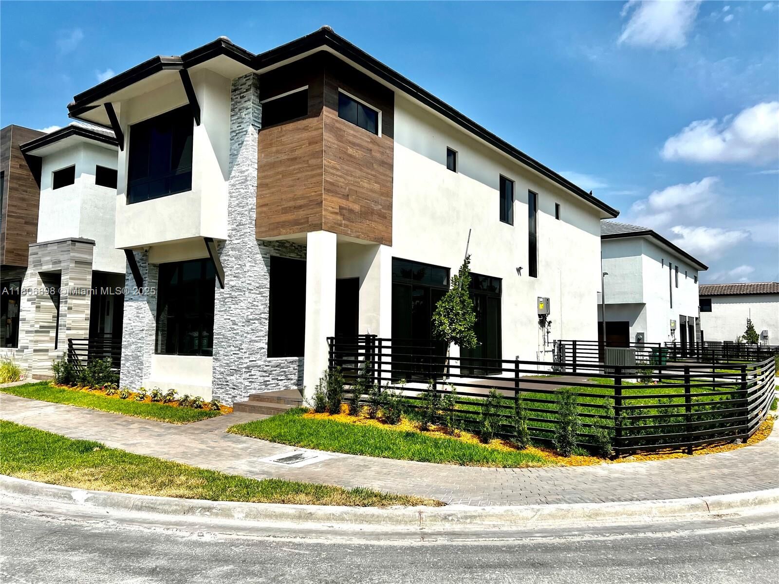 Property Photo: 8003 NW 42nd St 8003 FL 33166