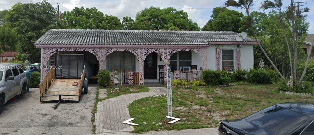 Property Photo: 3321 NW 17th Ct FL 33311