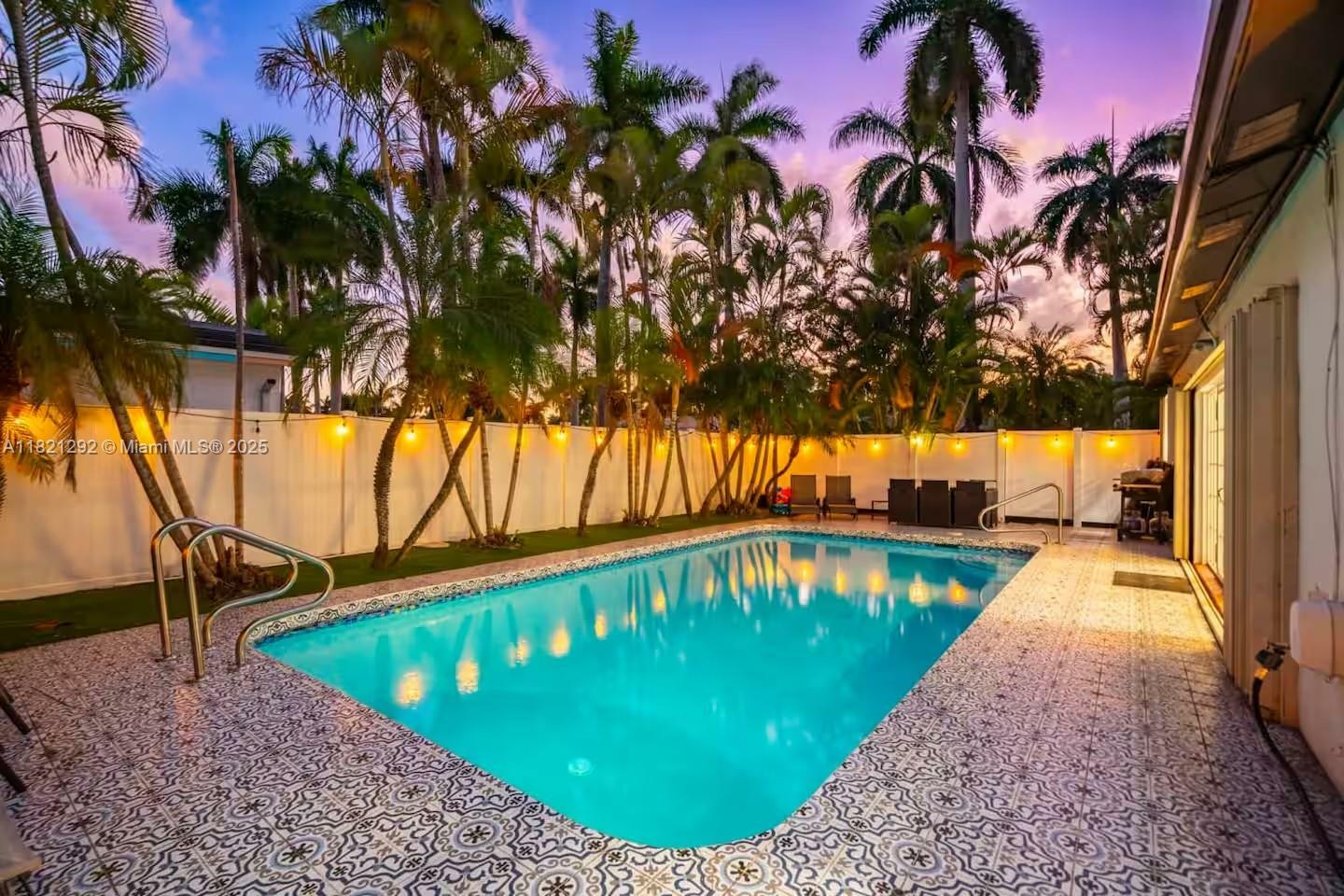 1244 Garfield St  Hollywood FL 33019 photo