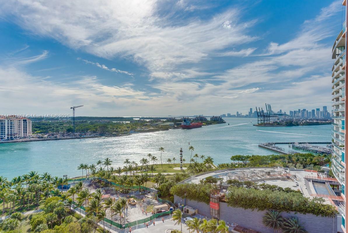 Property Photo: 300 S Pointe Dr 1602 FL 33139