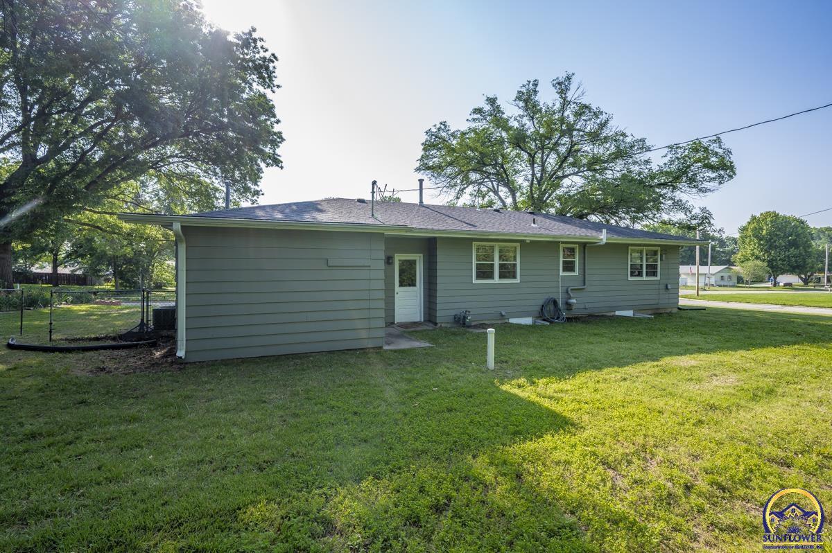 Property Photo: 3001 NE Quincy St KS 66617