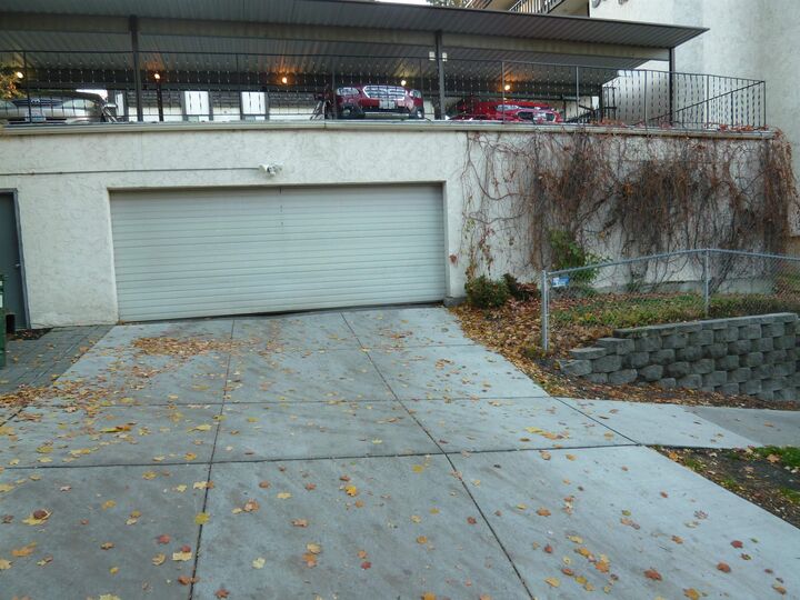 Property Photo: 620 W 7th Ave 207 WA 99204